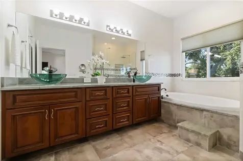 4223 Balmoral Way Sarasota FL 34238