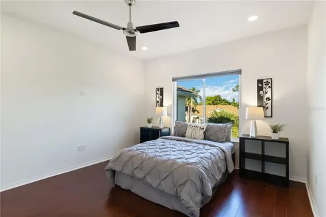 4223 Balmoral Way Sarasota FL 34238