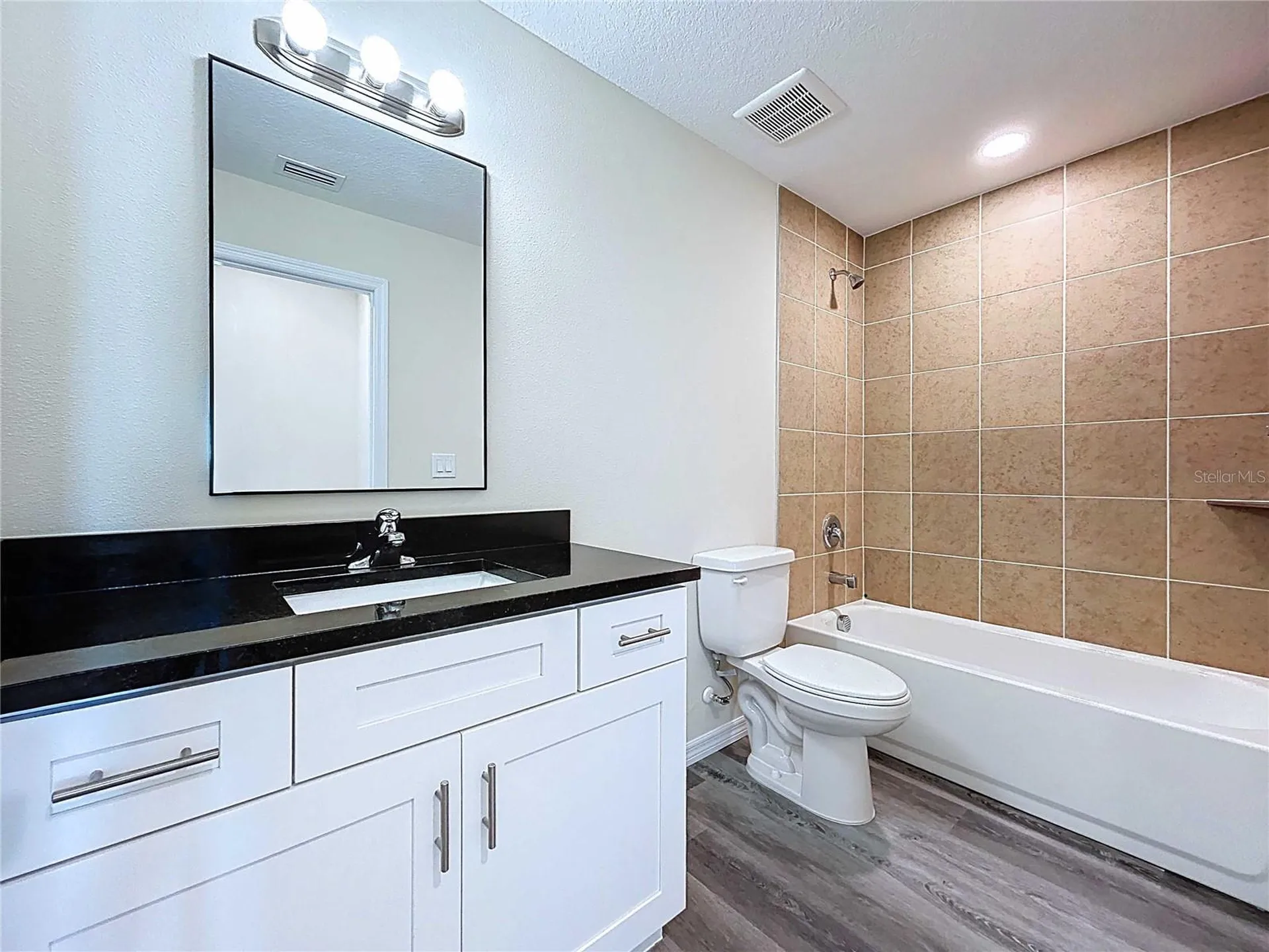 4364 Cambio Gardens Court Tampa FL 33610