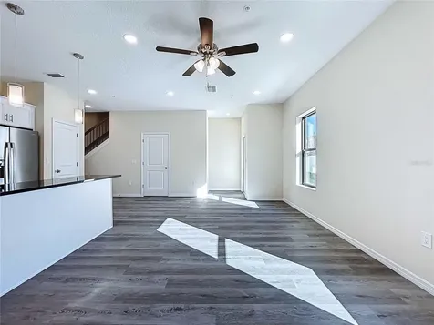 4364 Cambio Gardens Court Tampa FL 33610