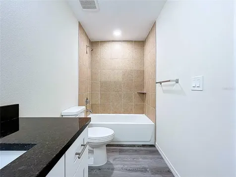 4364 Cambio Gardens Court Tampa FL 33610