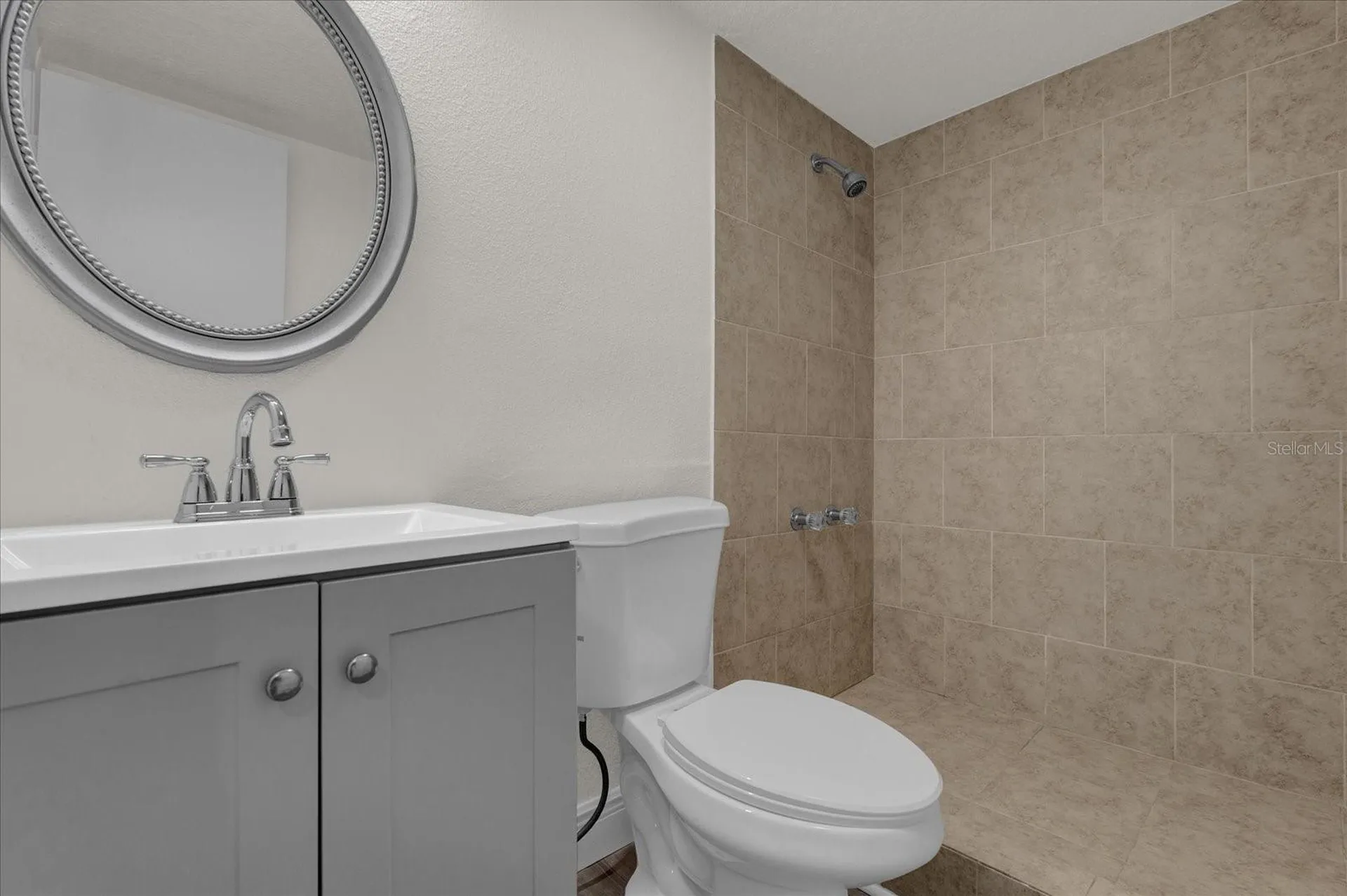 2418 Skan Court Orlando FL 32839