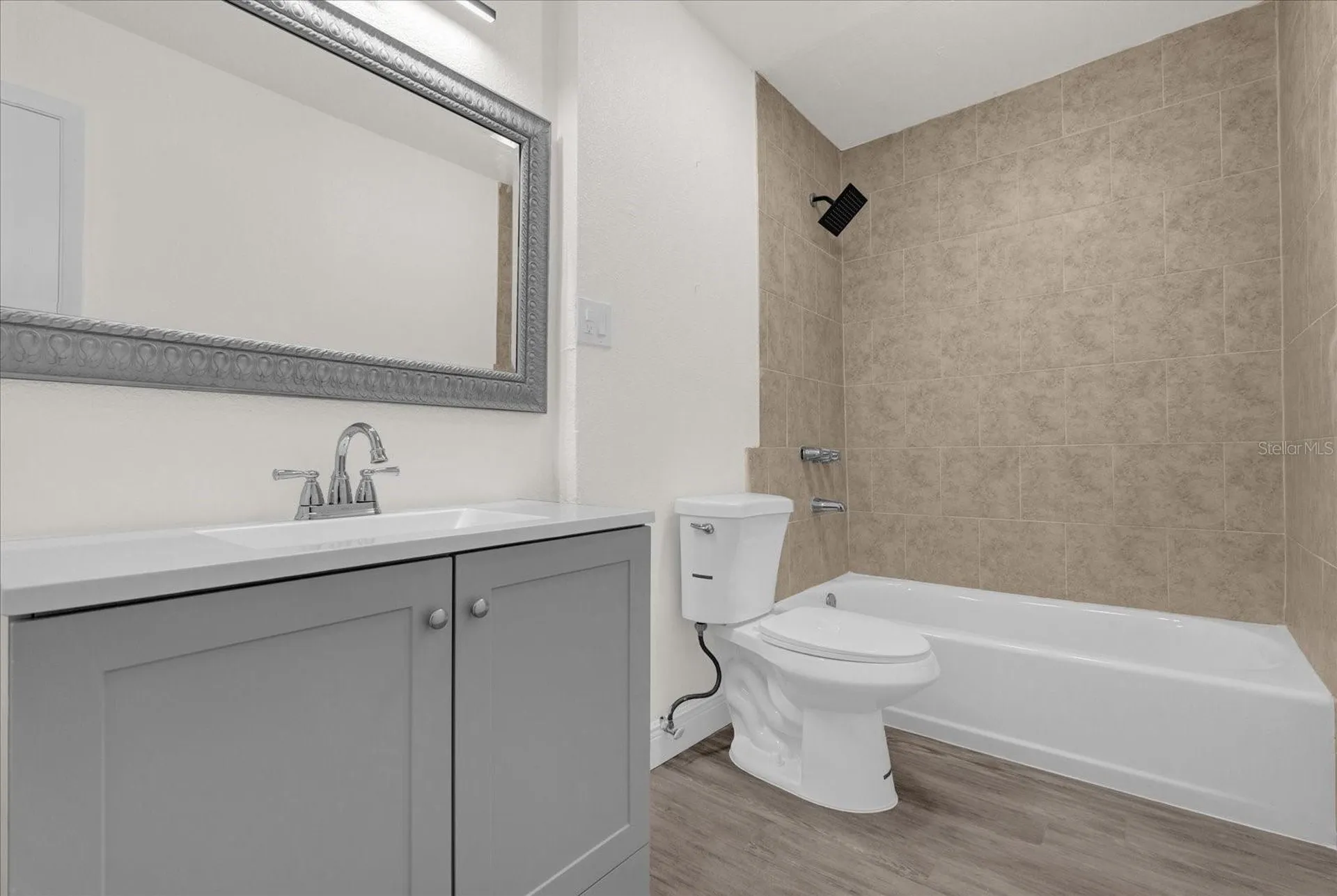2418 Skan Court Orlando FL 32839