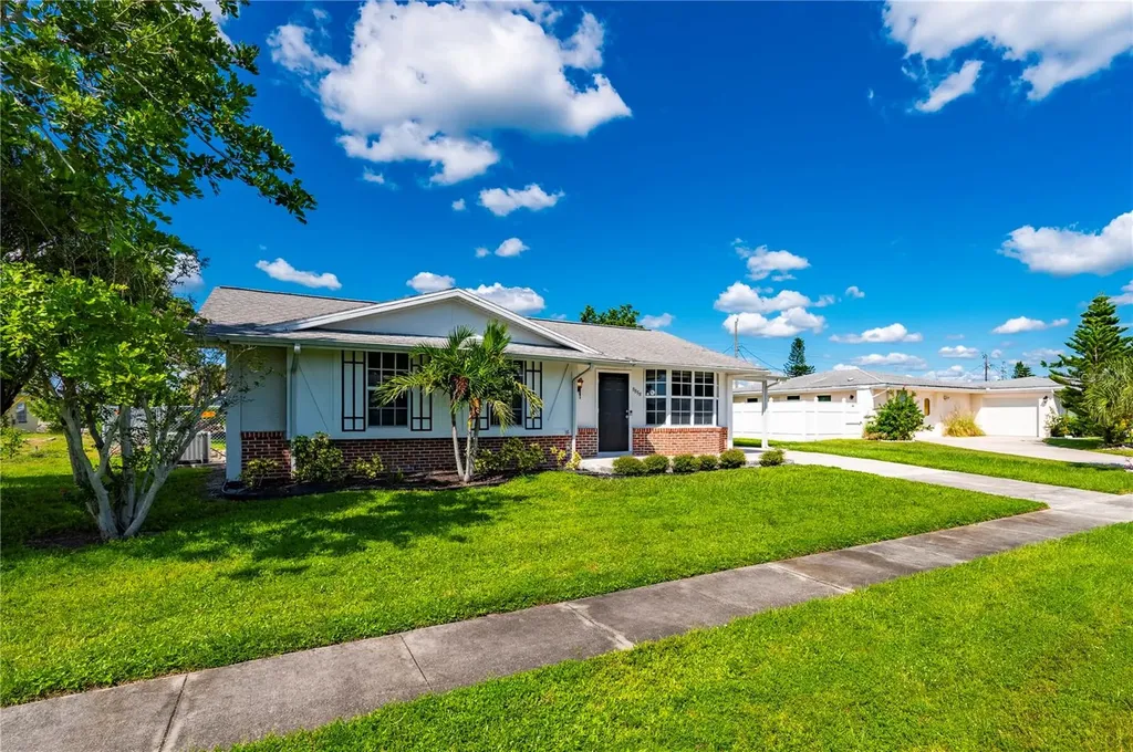8858 Fay Avenue North Port FL 34287