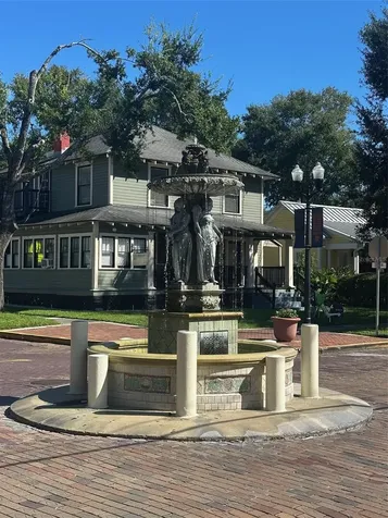 901 E Washington Street Orlando FL 32801