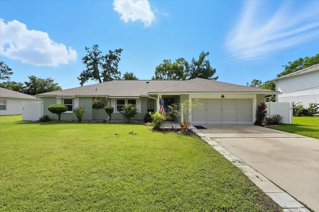 28 Prattwood Lane Palm Coast FL 32164