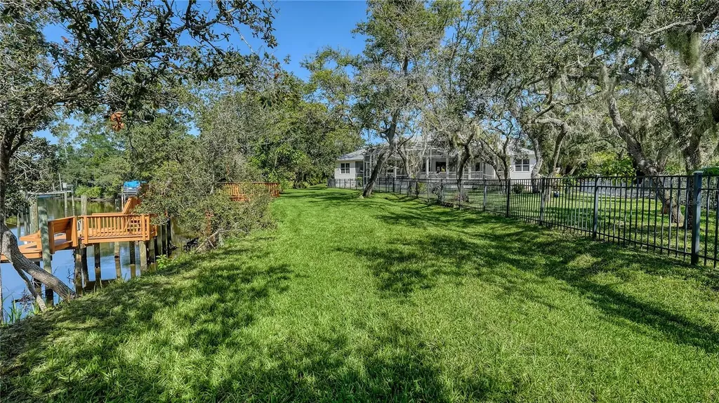 3930 Elysian Woods Lane Sarasota FL 34231