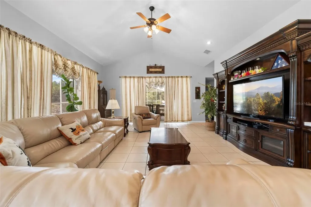 11200 Woodland Waters Boulevard Weeki Wachee FL 34613
