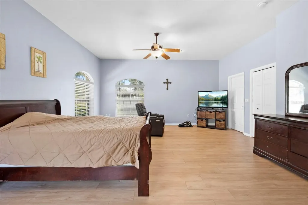 11200 Woodland Waters Boulevard Weeki Wachee FL 34613