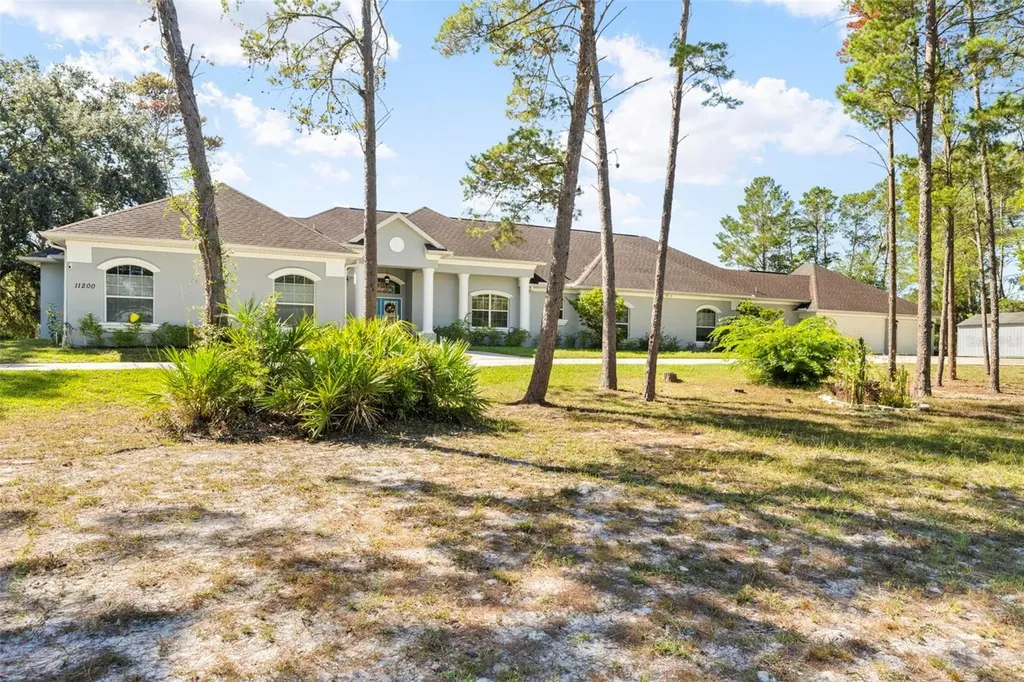 11200 Woodland Waters Boulevard Weeki Wachee FL 34613