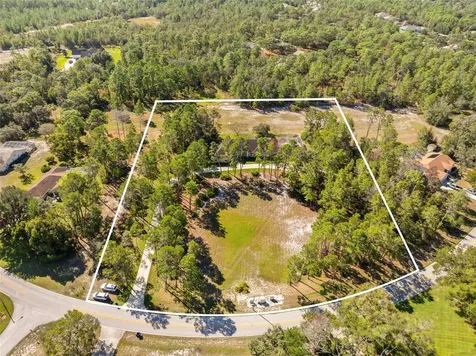 11200 Woodland Waters Boulevard Weeki Wachee FL 34613