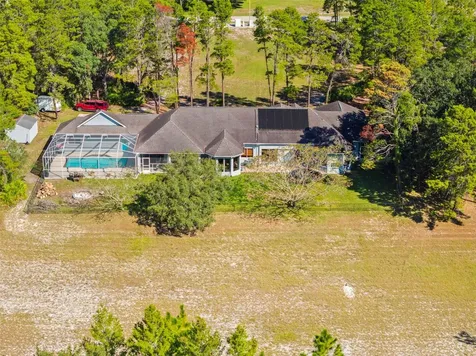 11200 Woodland Waters Boulevard Weeki Wachee FL 34613