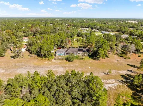 11200 Woodland Waters Boulevard Weeki Wachee FL 34613