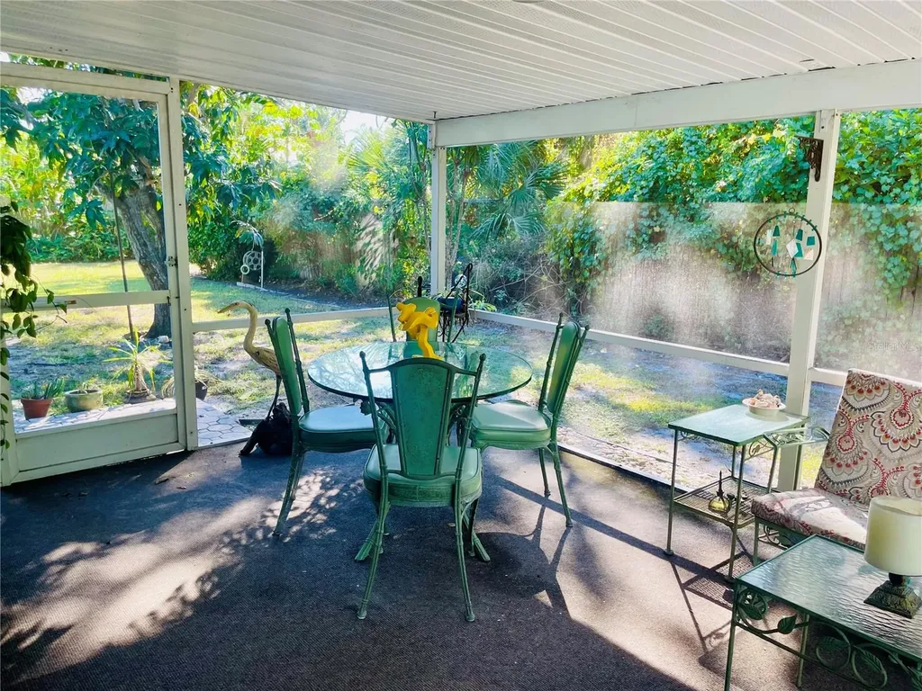 550 46th Street Sarasota FL 34234