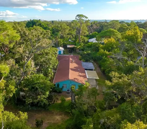550 46th Street Sarasota FL 34234