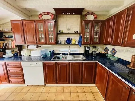 550 46th Street Sarasota FL 34234