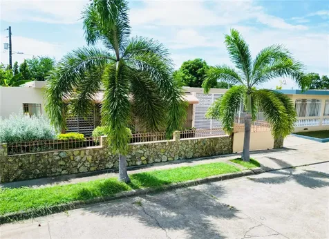 1 Urb. Flamboyanes Ponce PR 00780