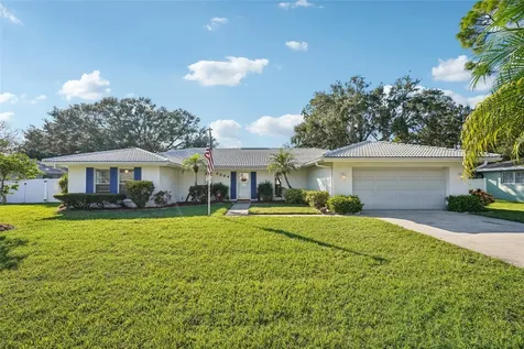 8864 15th Way N St Petersburg FL 33702