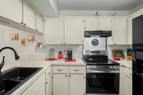 12041 Hoosier Court Hudson FL 34667