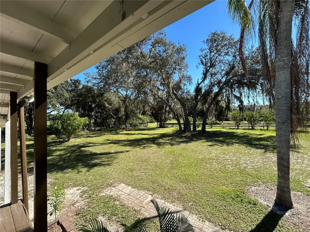 9720 N Road 33 Polk City FL 33868