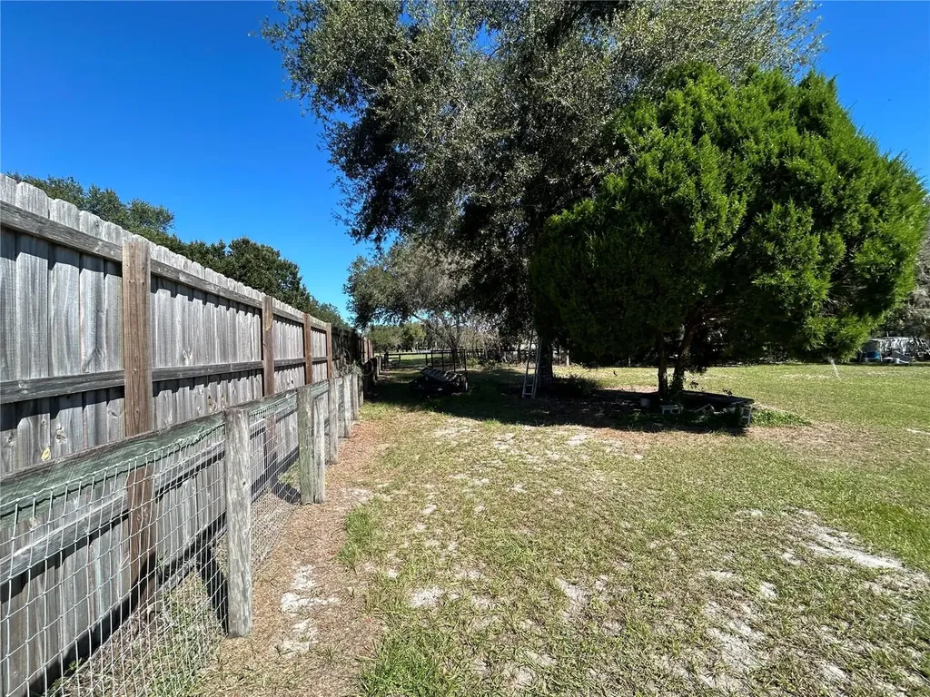9720 N Road 33 Polk City FL 33868