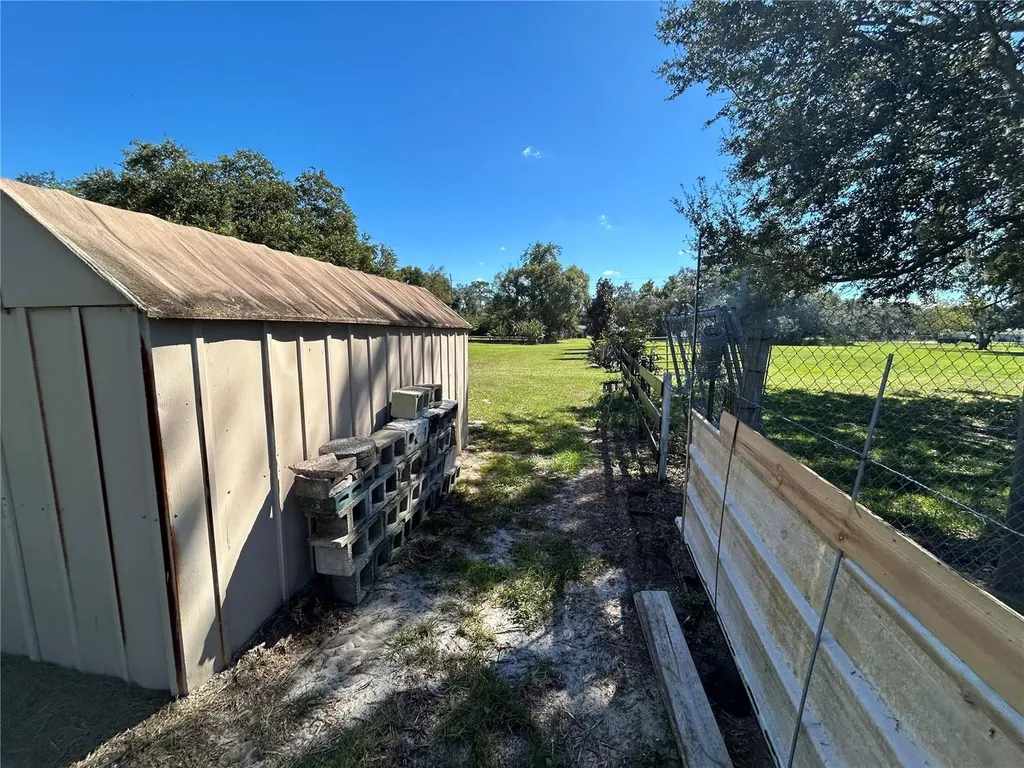 9720 N Road 33 Polk City FL 33868