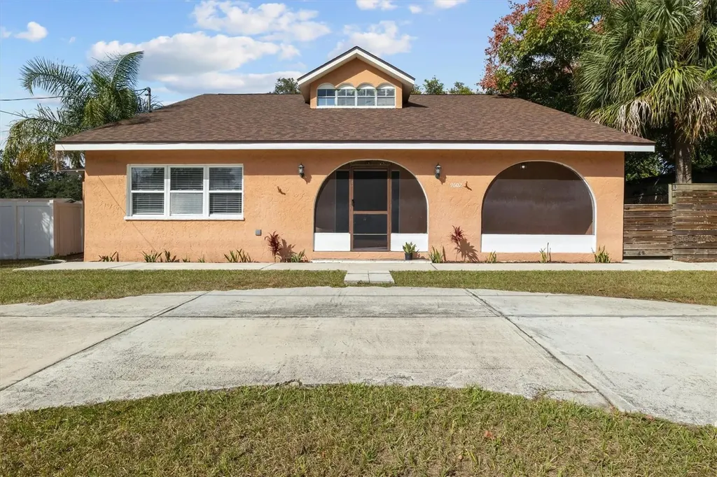 9602 N 46th Street Tampa FL 33617
