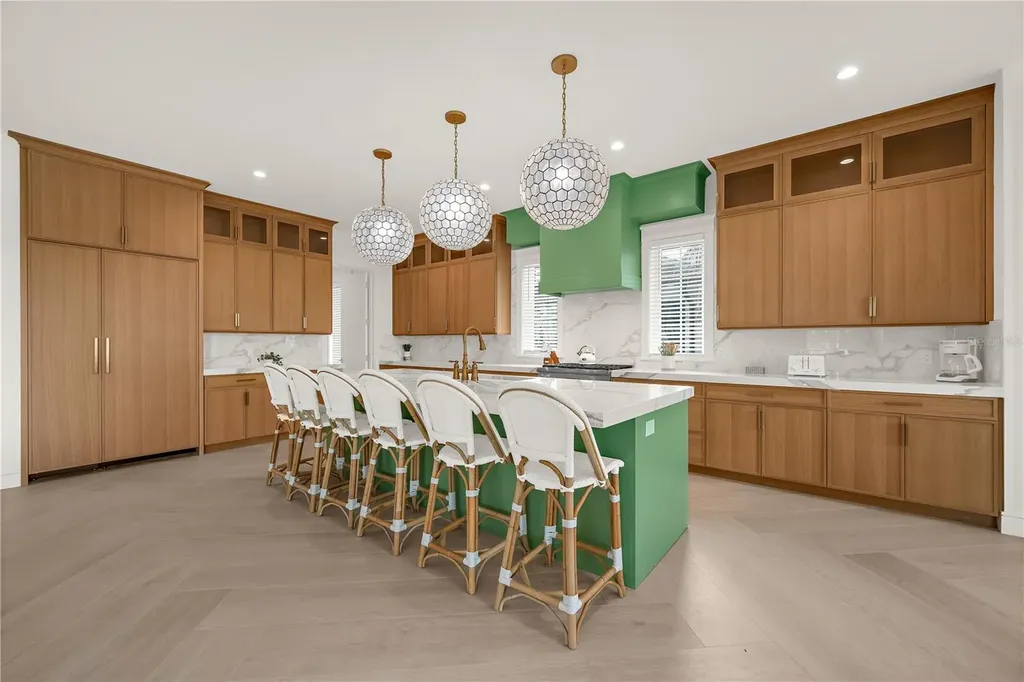 551 S Washington Drive Sarasota FL 34236