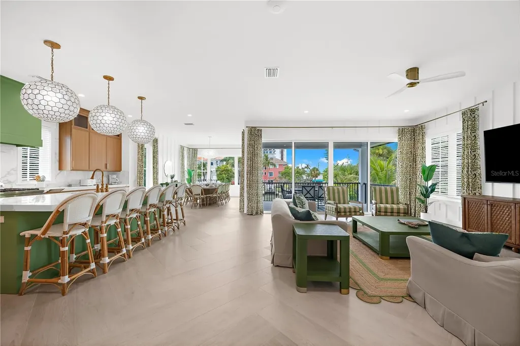 551 S Washington Drive Sarasota FL 34236
