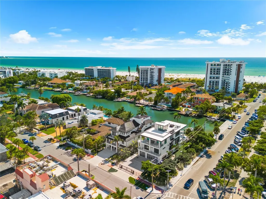 551 S Washington Drive Sarasota FL 34236