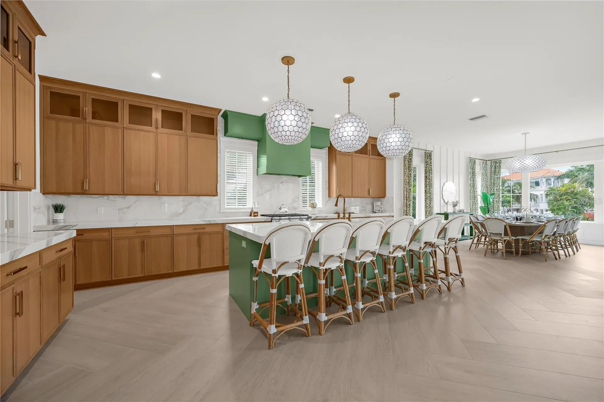 551 S Washington Drive Sarasota FL 34236
