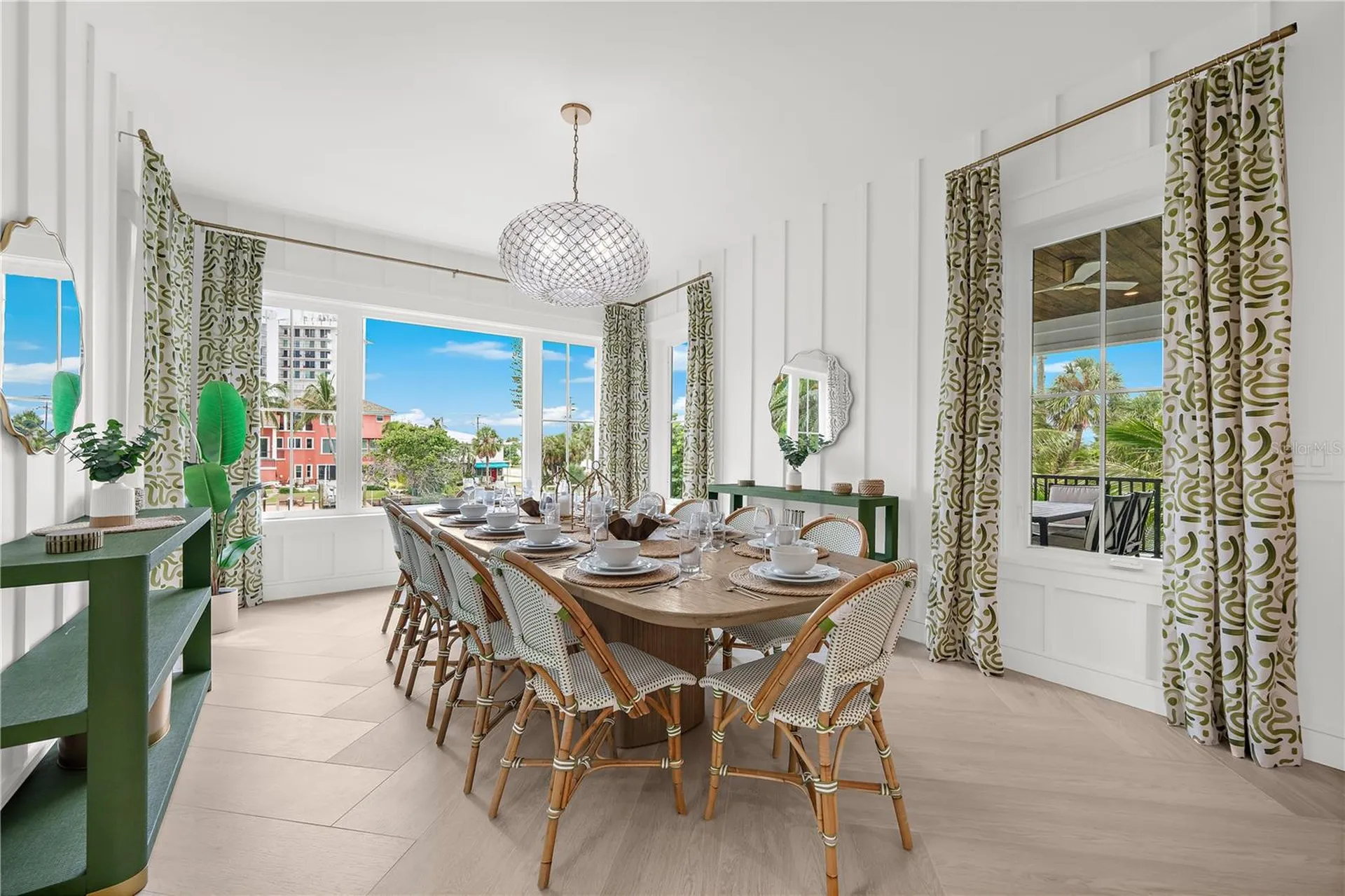 551 S Washington Drive Sarasota FL 34236
