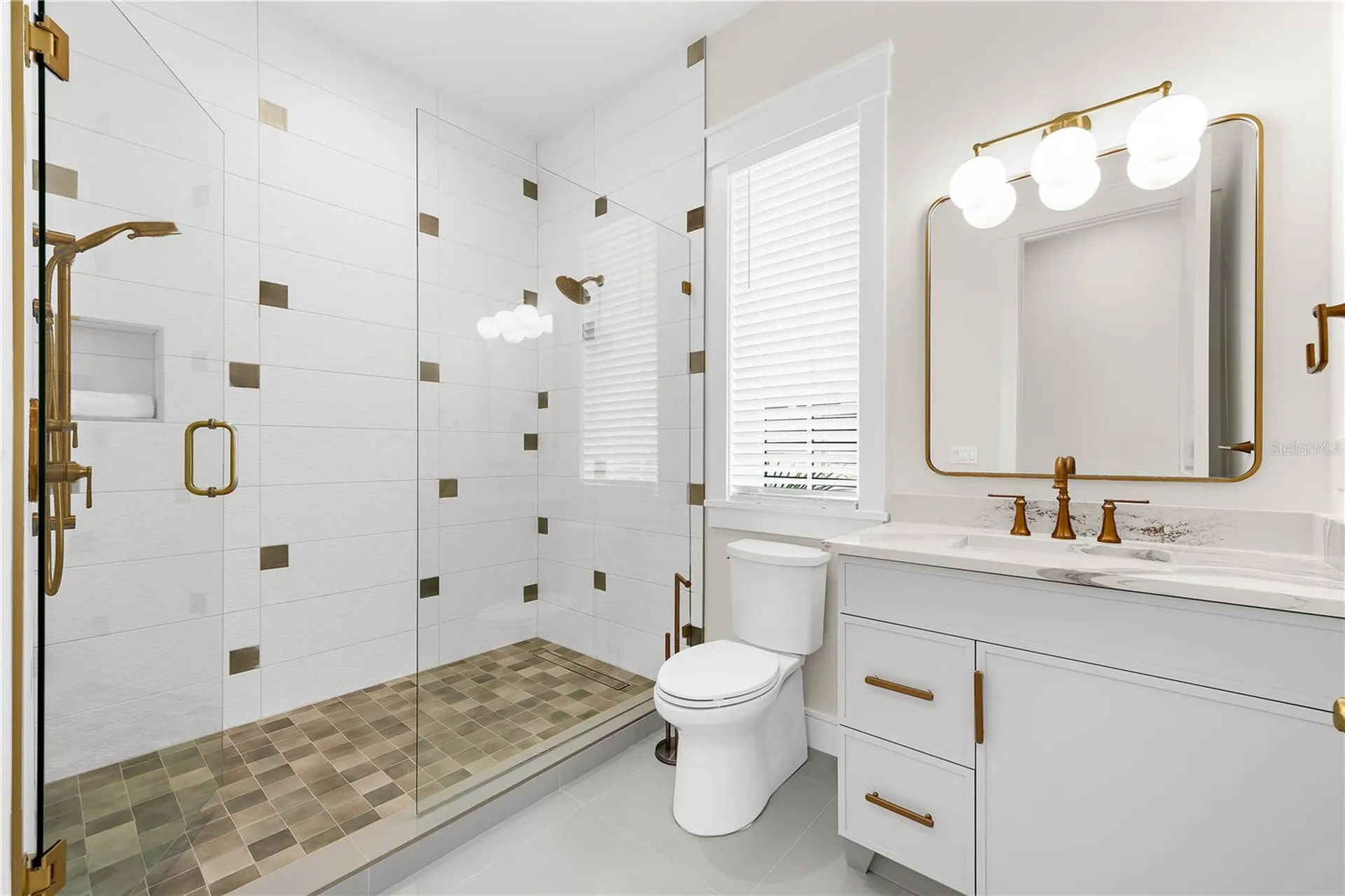 551 S Washington Drive Sarasota FL 34236