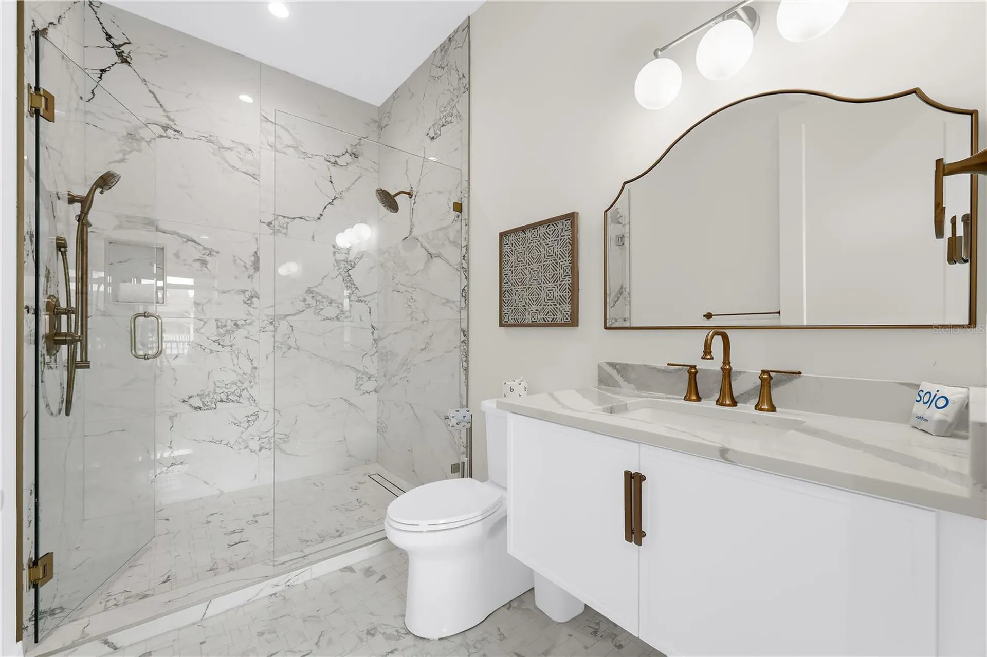 551 S Washington Drive Sarasota FL 34236