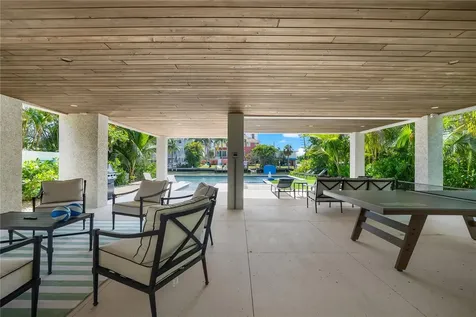 551 S Washington Drive Sarasota FL 34236