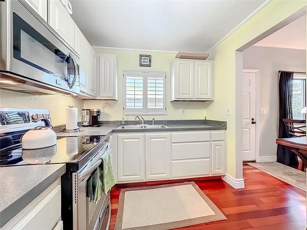 2933 Lichen Lane Clearwater FL 33760