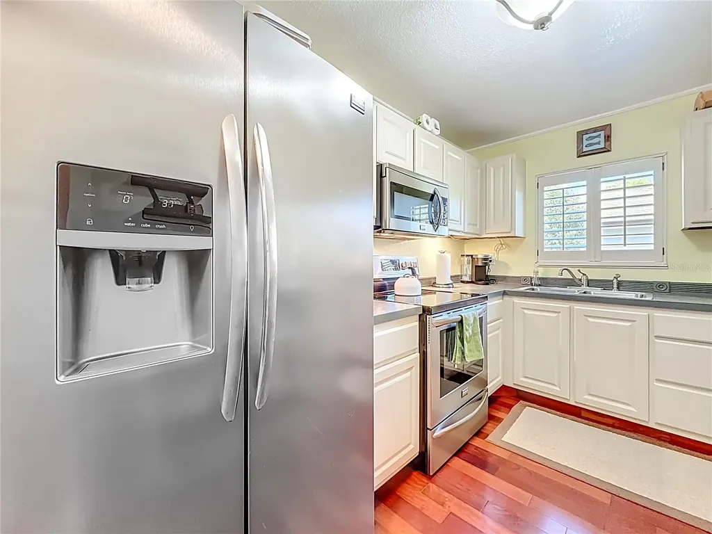 2933 Lichen Lane Clearwater FL 33760