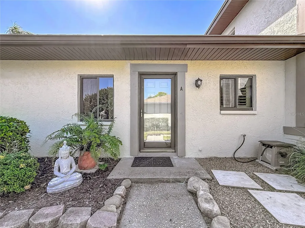 2933 Lichen Lane Clearwater FL 33760