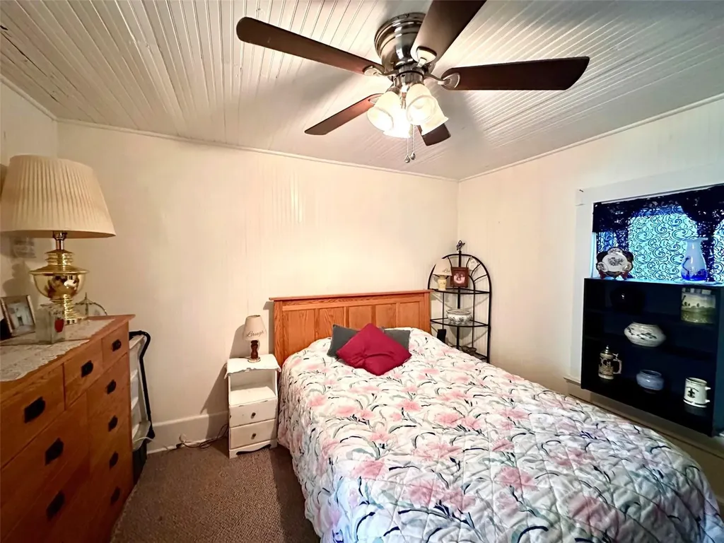 15591 SW County Road 235 Brooker FL 32622