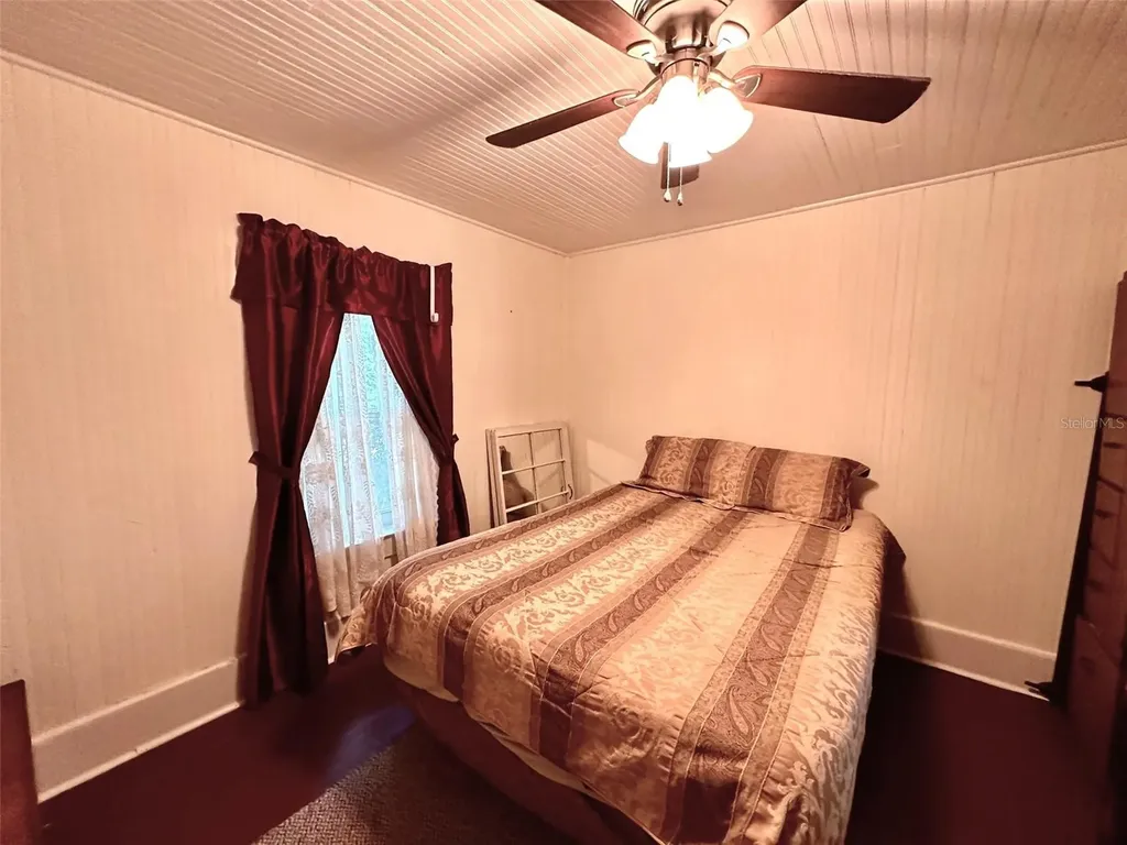 15591 SW County Road 235 Brooker FL 32622