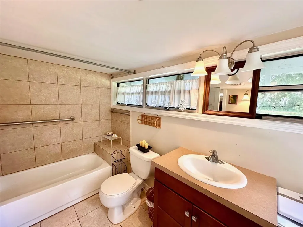 15591 SW County Road 235 Brooker FL 32622