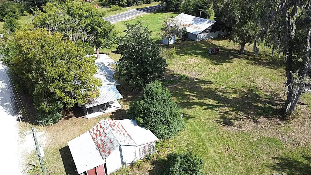 15591 SW County Road 235 Brooker FL 32622