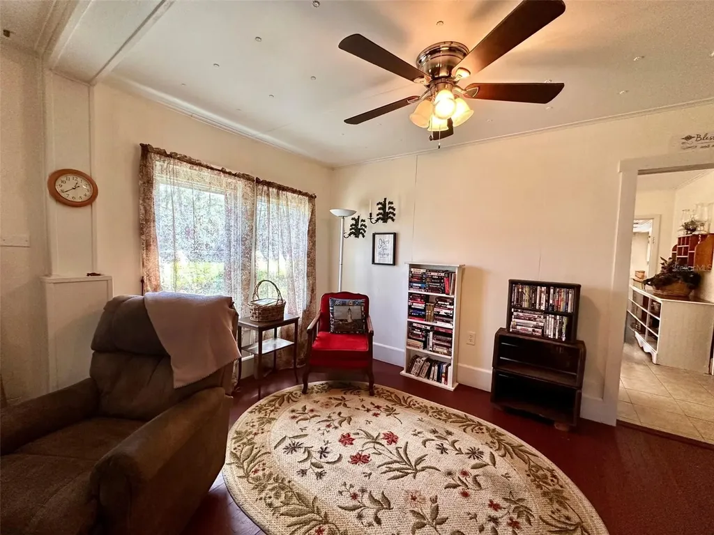 15591 SW County Road 235 Brooker FL 32622