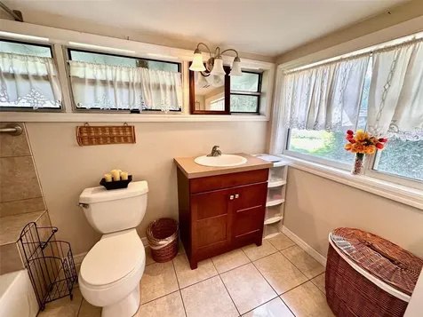 15591 SW County Road 235 Brooker FL 32622