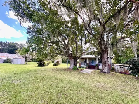 15591 SW County Road 235 Brooker FL 32622