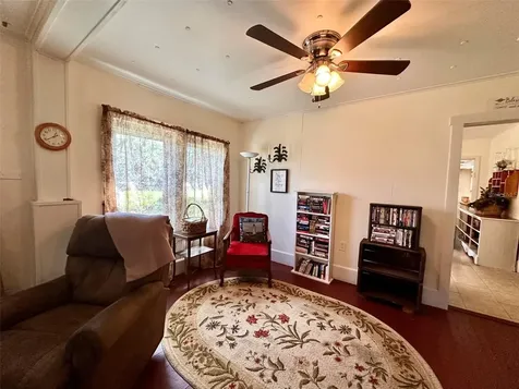 15591 SW County Road 235 Brooker FL 32622