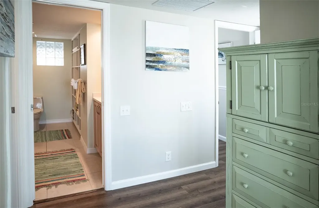 2255 N Beach Road Englewood FL 34223