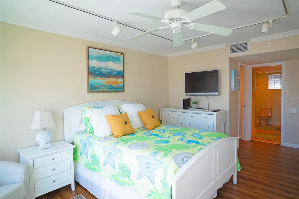 2255 N Beach Road Englewood FL 34223