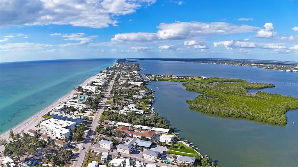 2255 N Beach Road Englewood FL 34223