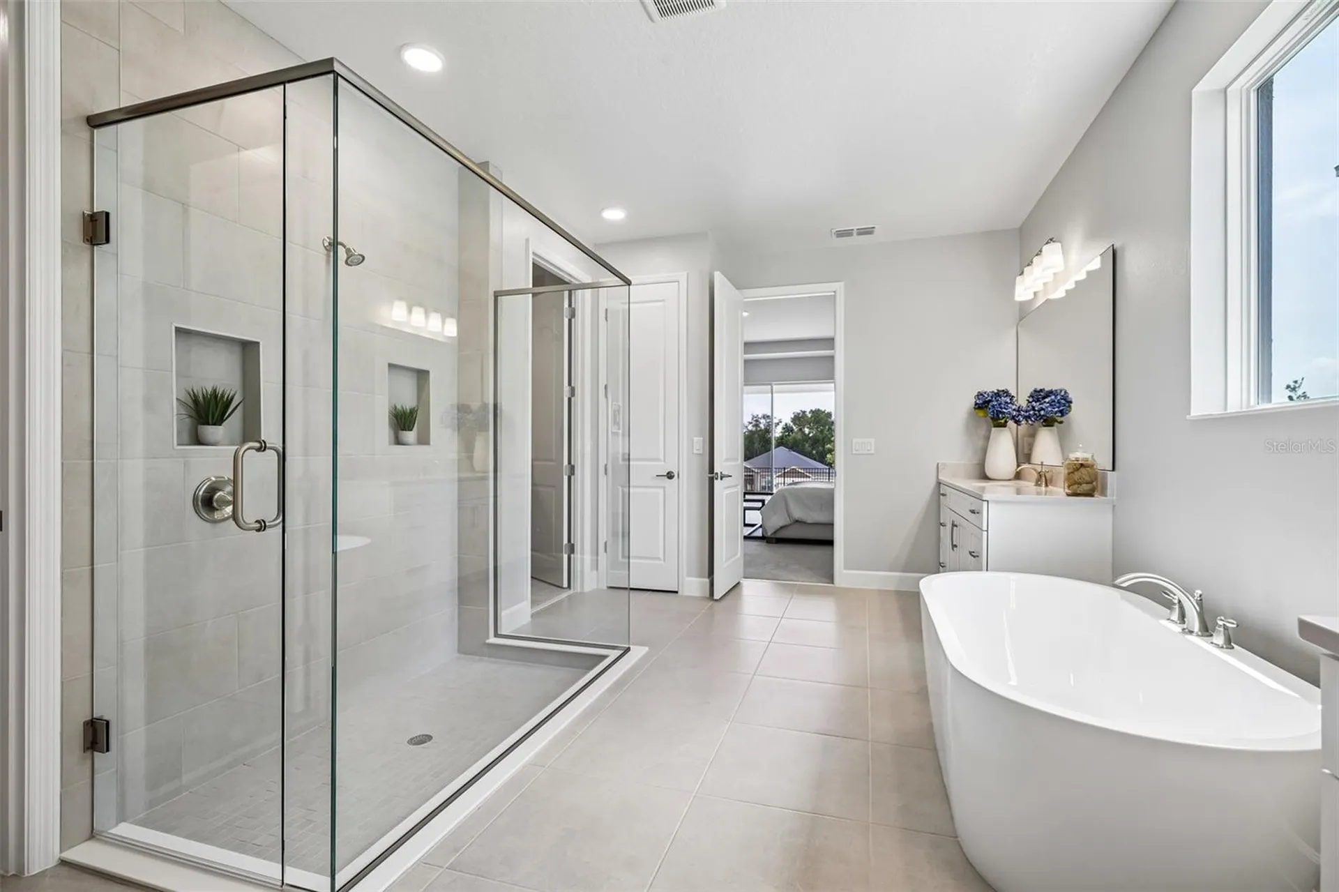 3233 Wolf Lake Avenue Apopka FL 32712